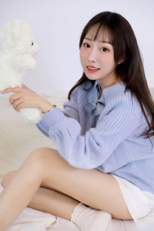 小说桌底下含着